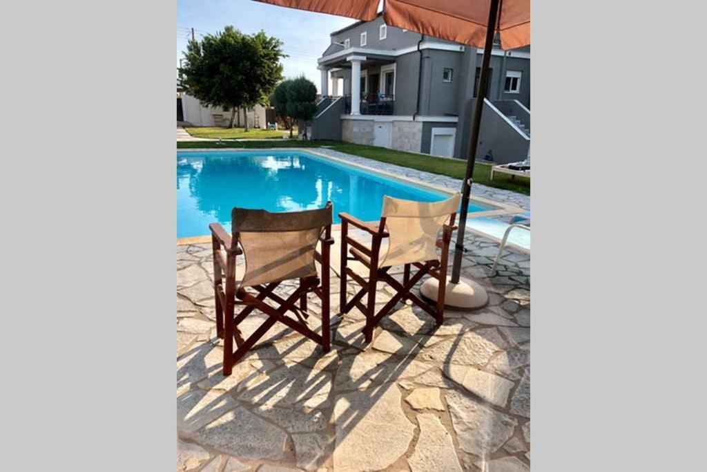Villa Sunlit Pool House à Posidhonía Extérieur photo