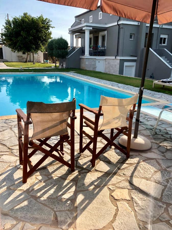 Villa Sunlit Pool House à Posidhonía Extérieur photo